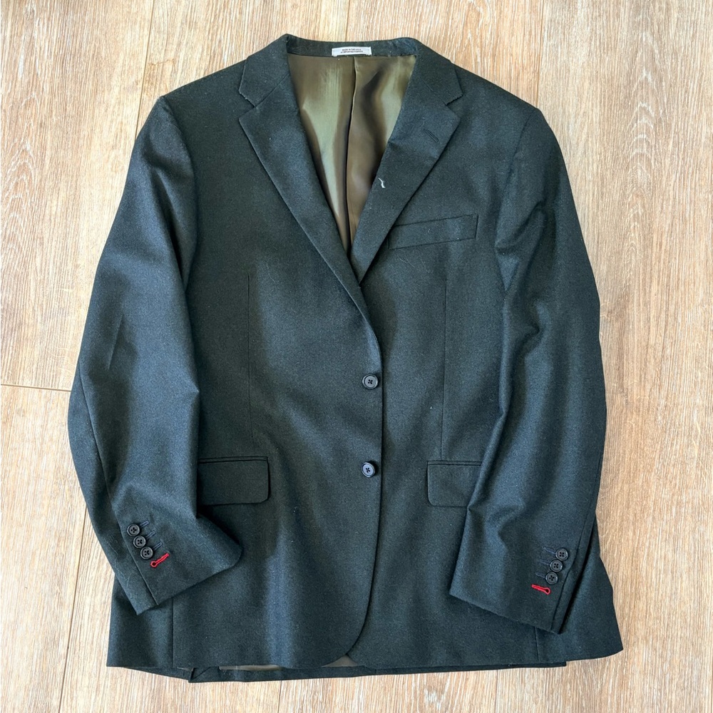 🕴️ Hickey Freeman 100% Wool Charcoal Gray Flannel Suit – 44R (Pants 36x30)